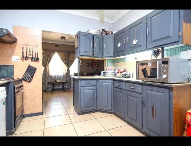 4 BEDROOM HOUSE FOR SALE IN VALHALLA